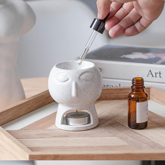 Kominek ceramiczny 8,5 cm – biały, stylizowany na starożytny design