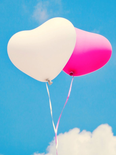 Balony lateksowe SERCE 25 cm – białe, 10 szt., dekoracyjne na wesele, walentynki