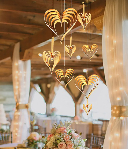 Czerwone Dekoracje Serce 3D z Papieru Lakierowanego 10-25cm