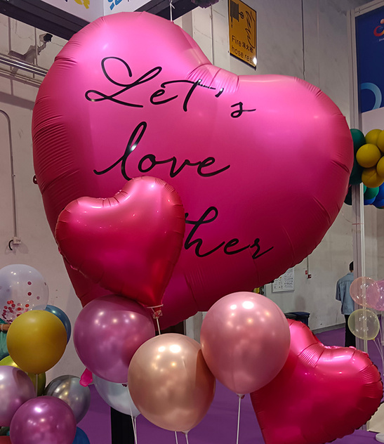 Balon foliowy serce XXXL 150 cm różowy z napisem – walentynki, ślub