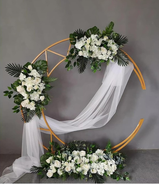 Złoty półksiężycowy stojak dekoracyjny 180cm – tło na ślub i eventy