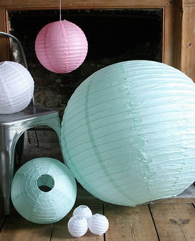 Lampion papierowy biały 30 cm – dekoracja na wesele, urodziny i eventy