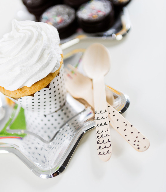 Sztućce drewniane czarny wzorek 18szt