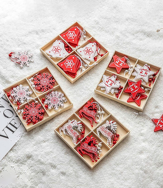 Świąteczne ozdoby – Koniki na biegunach, 12 szt., lakierowane drewno