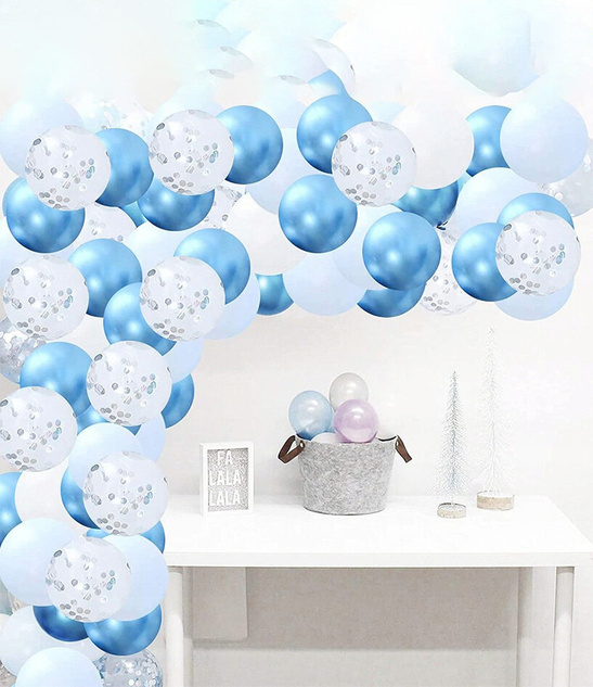 Zestaw balonów 30 szt. niebiesko-białych z konfetti – elegancka dekoracja