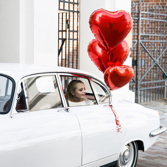 Balon foliowy metalizowany SERCE 61 cm – czerwony, dekoracja na ślub