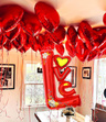 Balon foliowy napis LOVE 110cm - czerwony