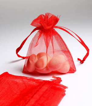 Woreczek z organzy 10x12cm - czerwony